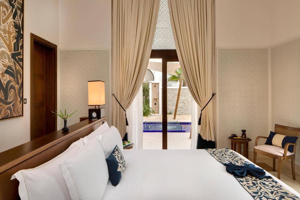 Banyan Tree Tamouda Bay