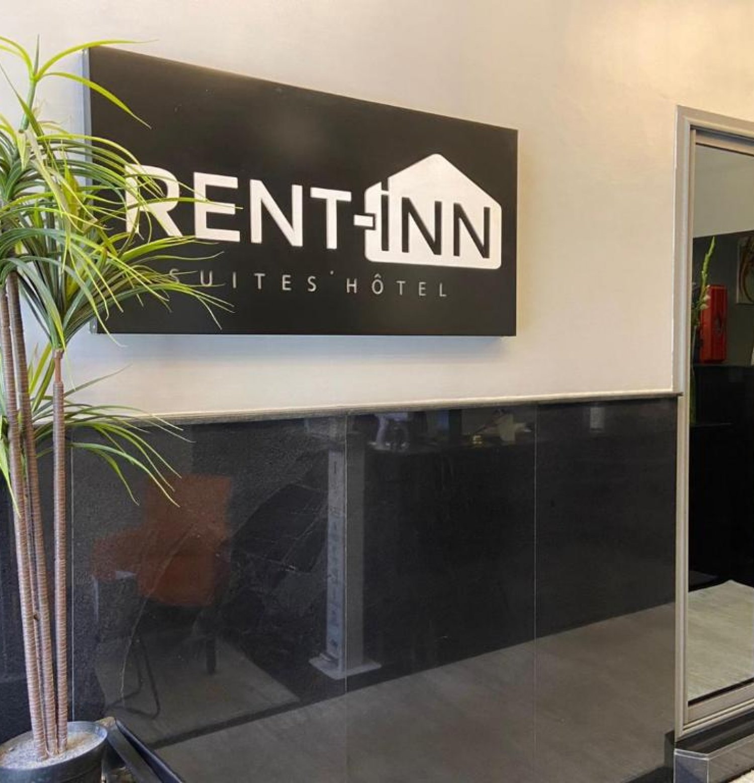 RENT-INN Suites Hotel 